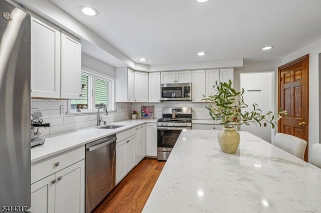 40 Golf Rd, Bloomfield Twp., NJ 07003