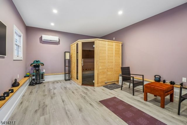 40 Golf Rd, Bloomfield Twp., NJ 07003