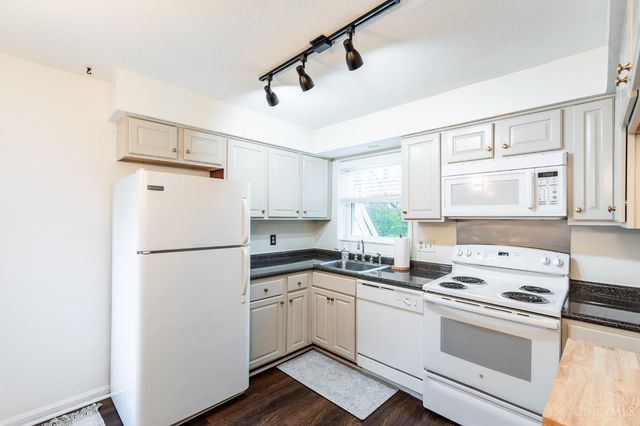 4385 Grinnell Drive, Sycamore Twp, OH 45236