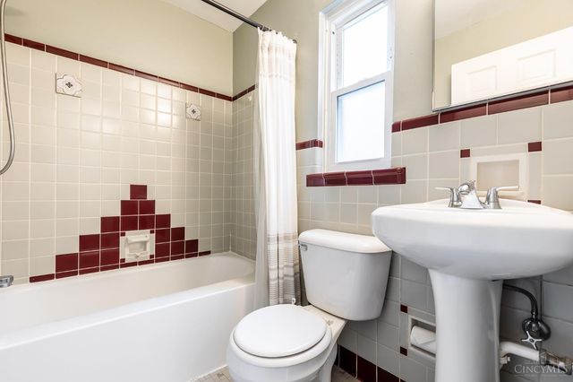 4385 Grinnell Drive, Sycamore Twp, OH 45236