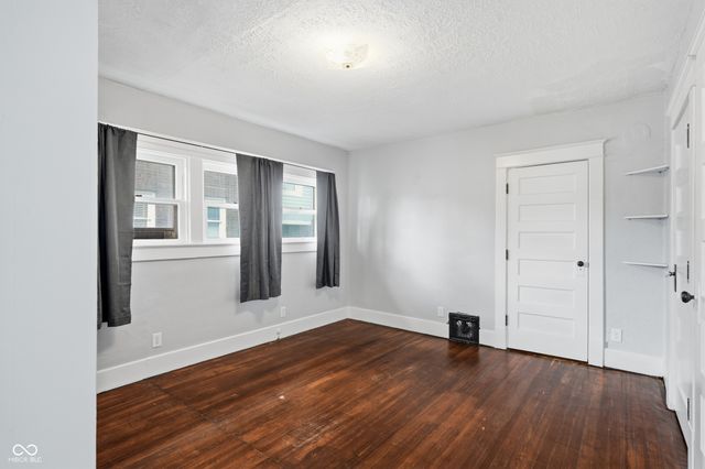 25 N Kealing Avenue, Indianapolis, IN 46201