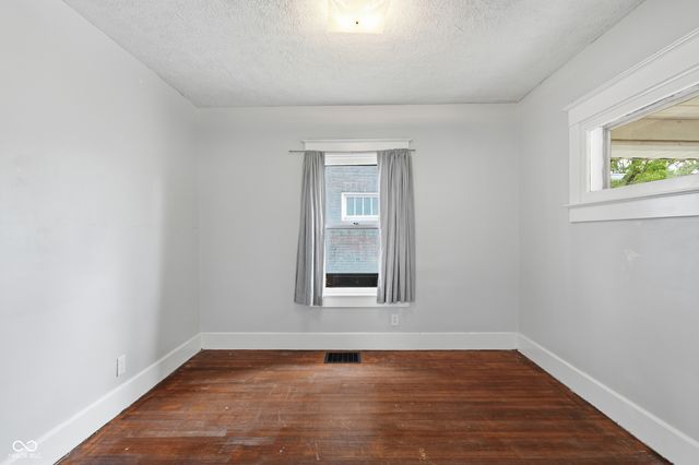 25 N Kealing Avenue, Indianapolis, IN 46201