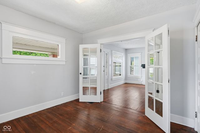25 N Kealing Avenue, Indianapolis, IN 46201