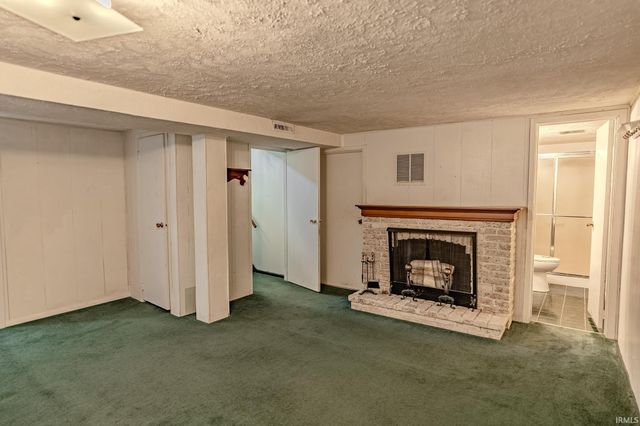 2303 Ottawa Dr, Lafayette, IN 47909