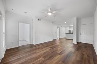 6810 Deatonhill DR 2101, Austin, TX 78745