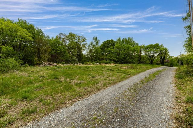 3710 Faith Road, Chattanooga, TN 37406