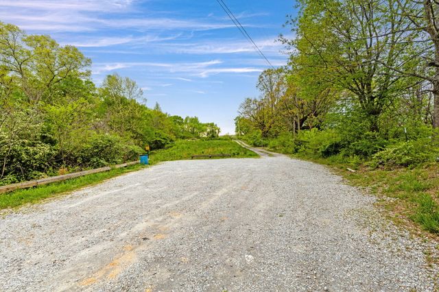 3710 Faith Road, Chattanooga, TN 37406