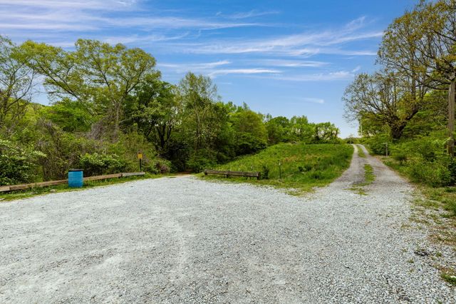 3710 Faith Road, Chattanooga, TN 37406