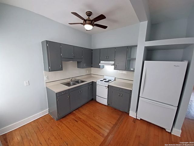 124 W MISTLETOE AVE, San Antonio, TX 78212