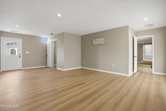 2232 W Avenue M4, Palmdale, CA 93551