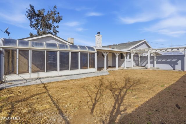 2232 W Avenue M4, Palmdale, CA 93551