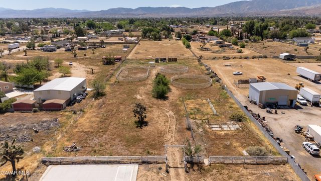 2232 W Avenue M4, Palmdale, CA 93551