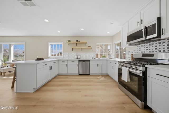 2232 W Avenue M4, Palmdale, CA 93551