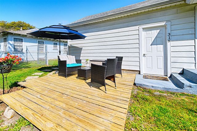 318 Hillcrest Avenue, Richardson, TX 75081