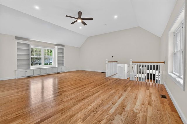 16 Skyline Dr, Billerica, MA 01821
