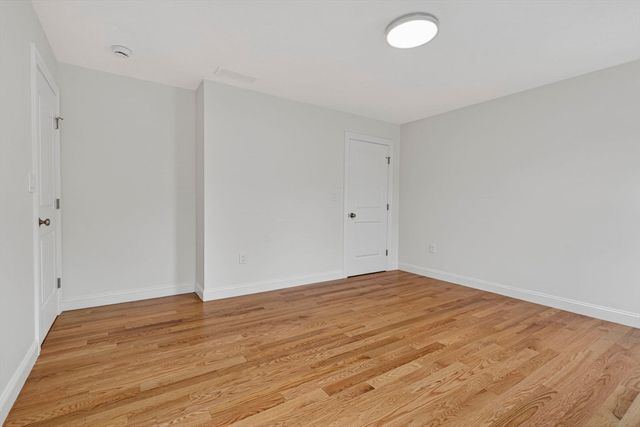 16 Skyline Dr, Billerica, MA 01821