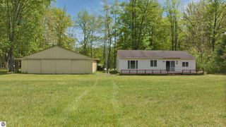 7768 S Airpark Road, Weidman, MI 48893