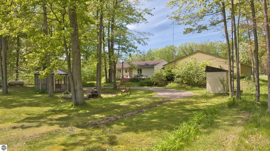 Image 16 of property listing at 7768 S Airpark Road, Weidman, MI 48893