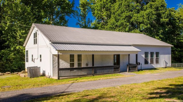 210 Kemp Street, Clinton, AR 72031
