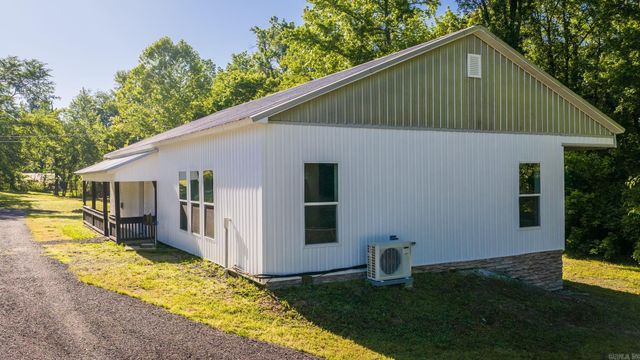 210 Kemp Street, Clinton, AR 72031