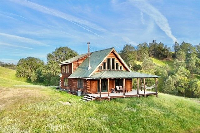 46651 Sapaque Valley, Bradley, CA 93426