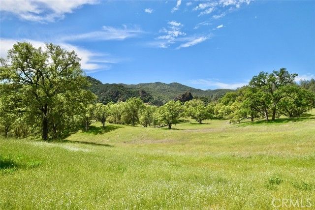 46651 Sapaque Valley, Bradley, CA 93426