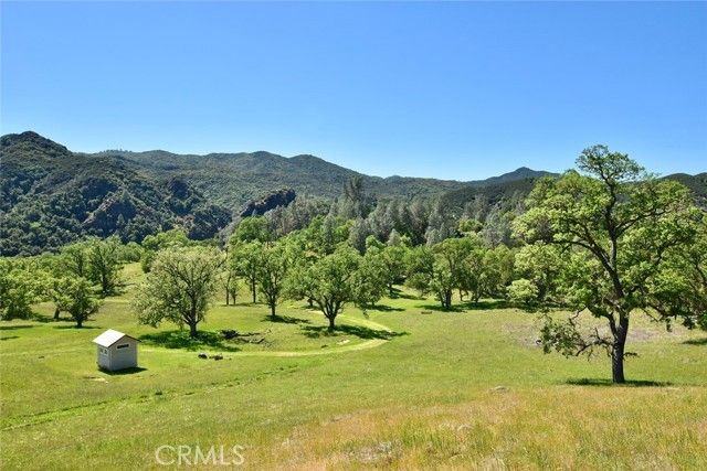46651 Sapaque Valley, Bradley, CA 93426