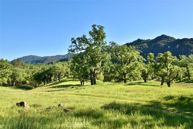 46651 Sapaque Valley, Bradley, CA 93426