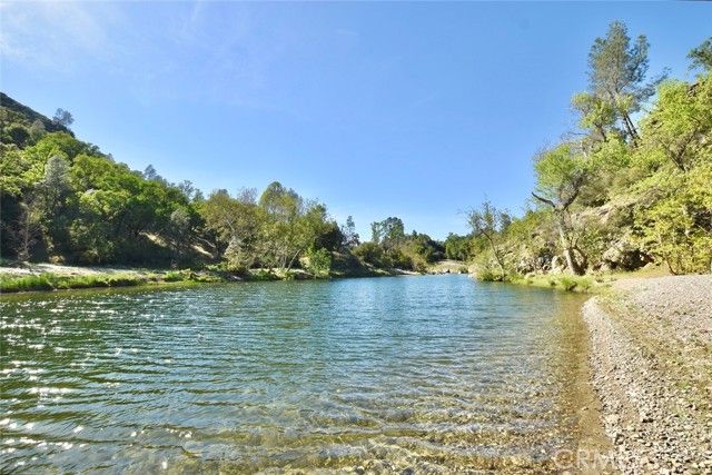 46651 Sapaque Valley, Bradley, CA 93426