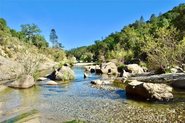 46651 Sapaque Valley, Bradley, CA 93426