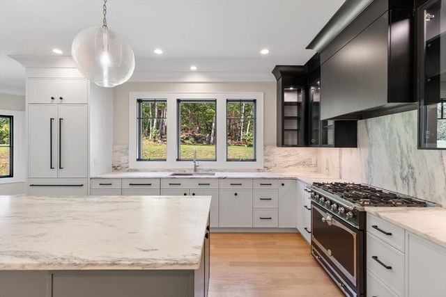 957 South Street, Needham, MA 02492