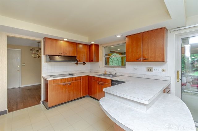 654 Sartell Drive, Fairborn, OH 45324