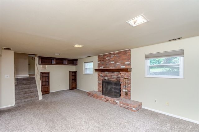 654 Sartell Drive, Fairborn, OH 45324