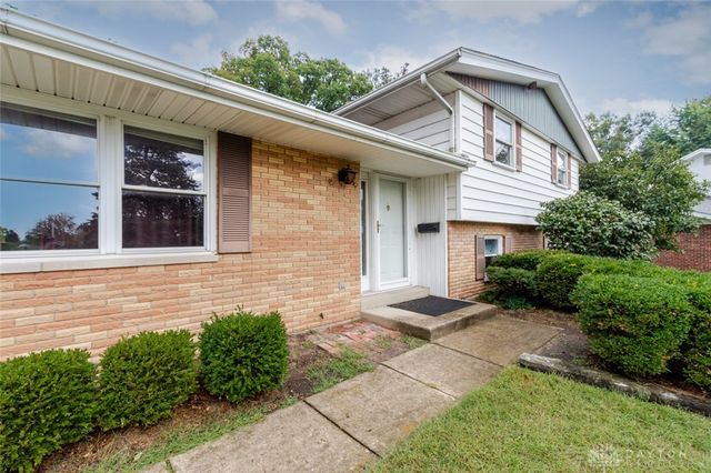 654 Sartell Drive, Fairborn, OH 45324