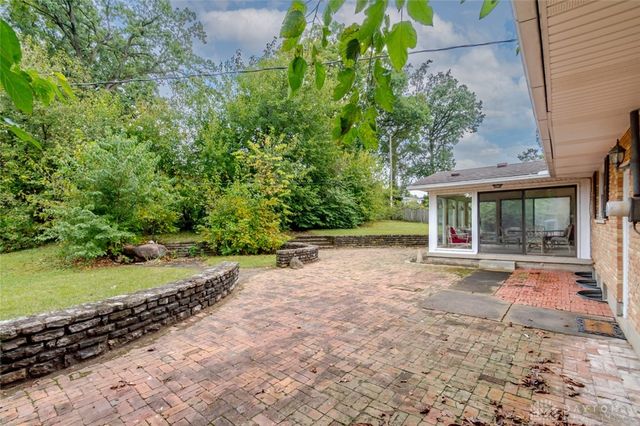 654 Sartell Drive, Fairborn, OH 45324