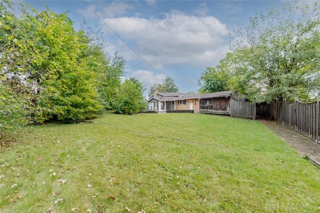 654 Sartell Drive, Fairborn, OH 45324