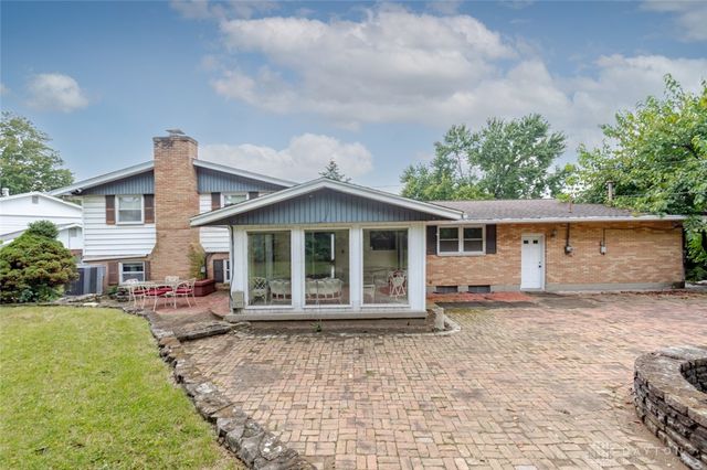 654 Sartell Drive, Fairborn, OH 45324