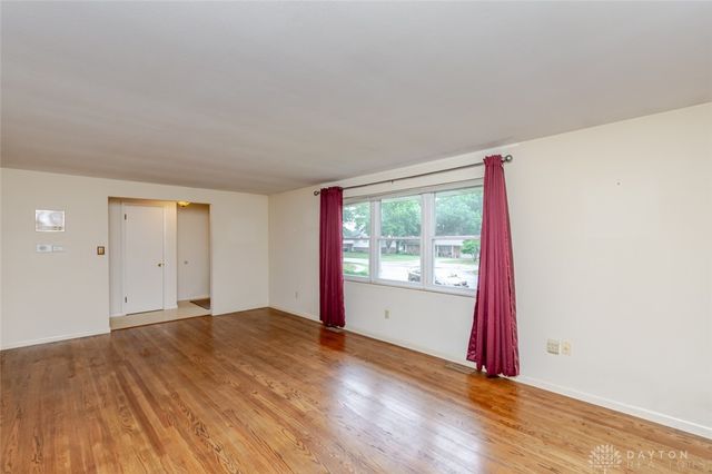 654 Sartell Drive, Fairborn, OH 45324