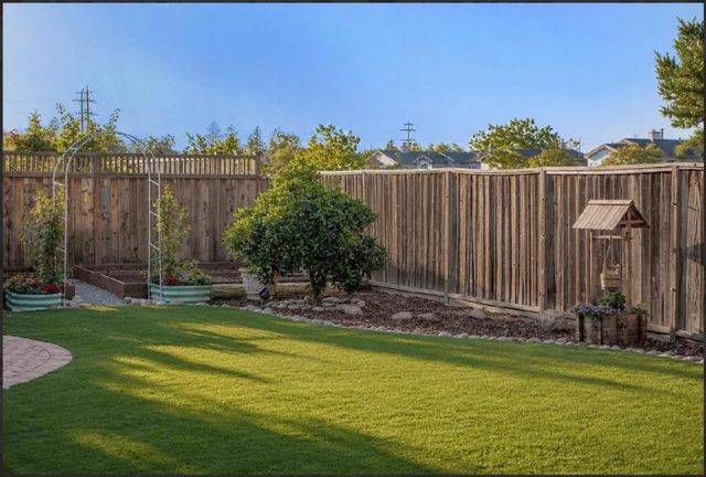 12498 Sumner Drive, Saratoga, CA 95070