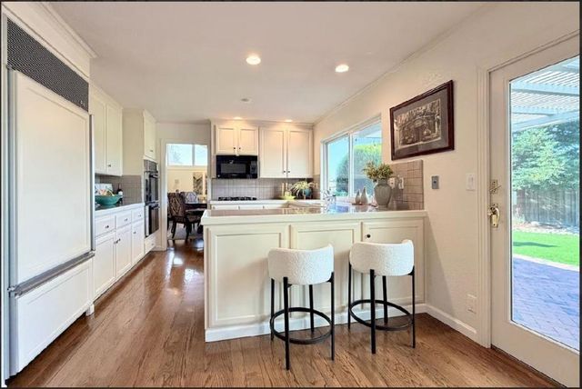 12498 Sumner Drive, Saratoga, CA 95070