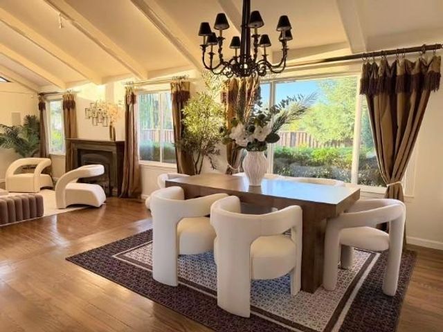 12498 Sumner Drive, Saratoga, CA 95070