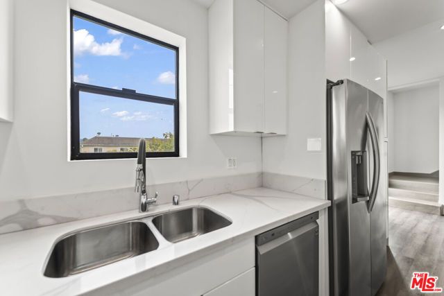 1254 9th Street G, Santa Monica, CA 90401