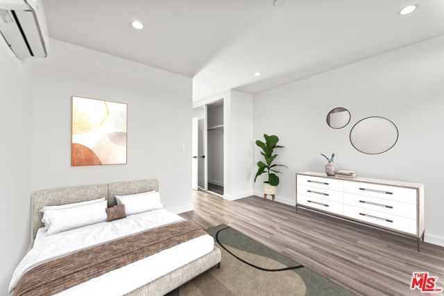 1254 9th Street G, Santa Monica, CA 90401