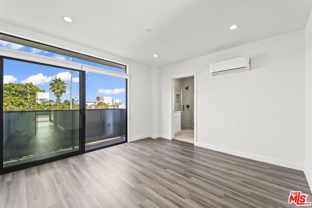 1254 9th Street G, Santa Monica, CA 90401