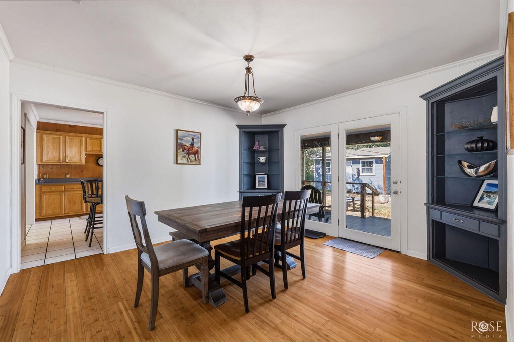 Image 11 of property listing at 2312 Live Oak Street, San Angelo, TX 76901