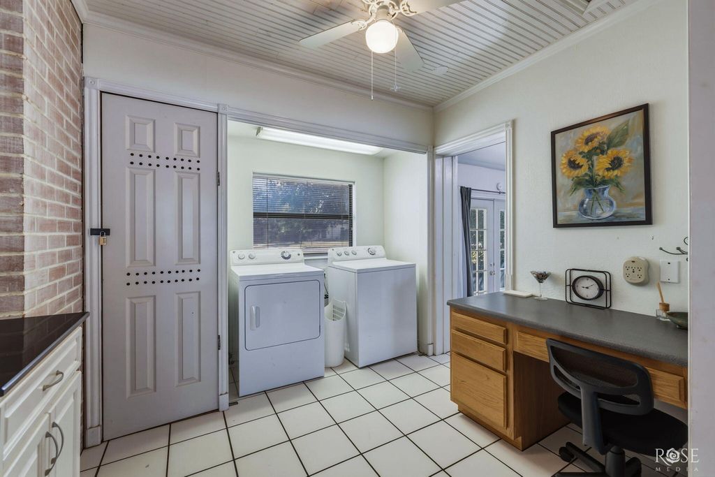 Image 17 of property listing at 2312 Live Oak Street, San Angelo, TX 76901