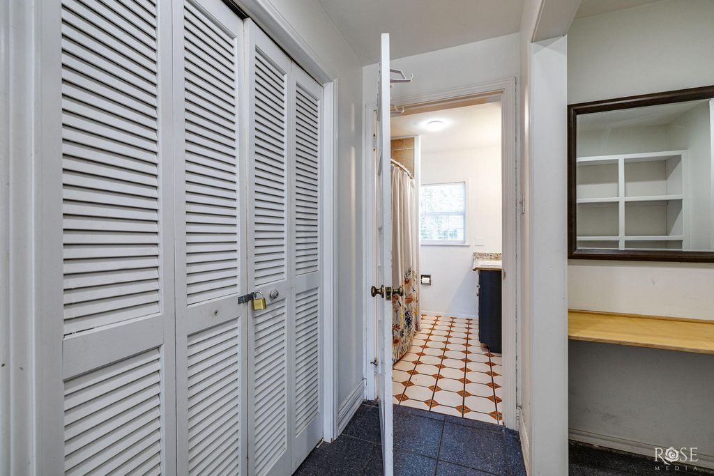 Image 21 of property listing at 2312 Live Oak Street, San Angelo, TX 76901