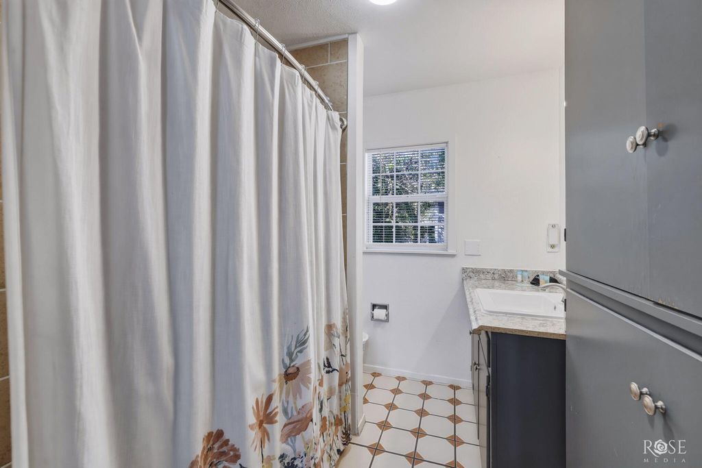 Image 22 of property listing at 2312 Live Oak Street, San Angelo, TX 76901