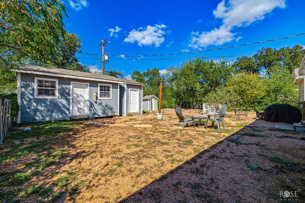 Image 33 of property listing at 2312 Live Oak Street, San Angelo, TX 76901