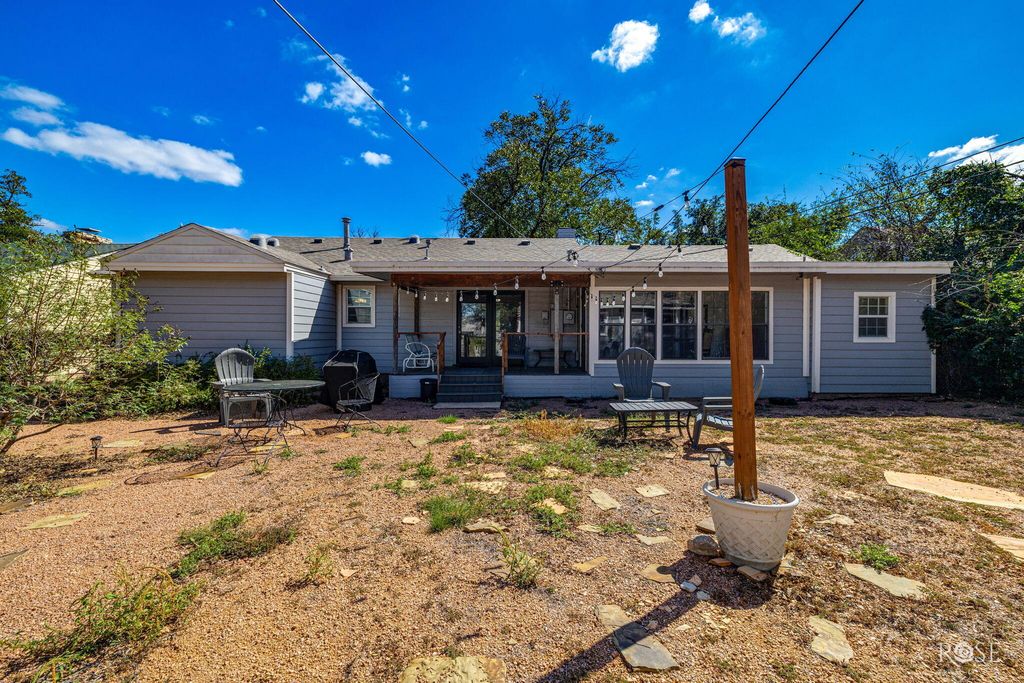 Image 35 of property listing at 2312 Live Oak Street, San Angelo, TX 76901